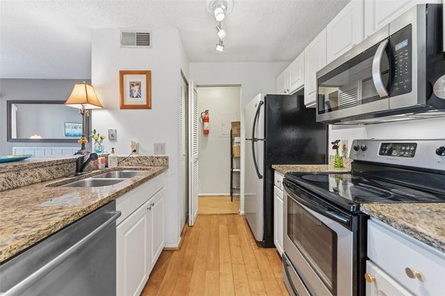 115 112TH AVENUE NE 715, St Petersburg, FL 33716