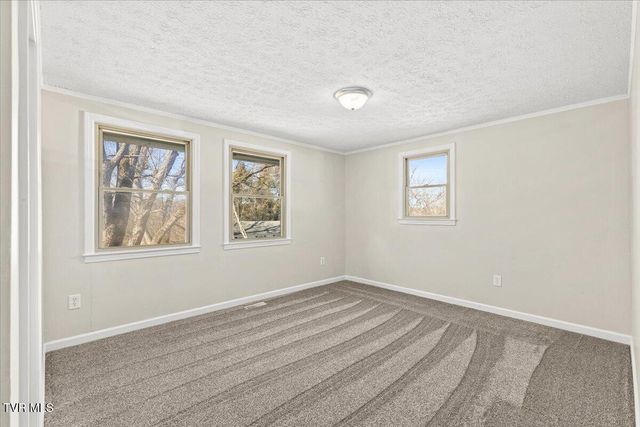 212 Highland Circle, Bluff City, TN 37618
