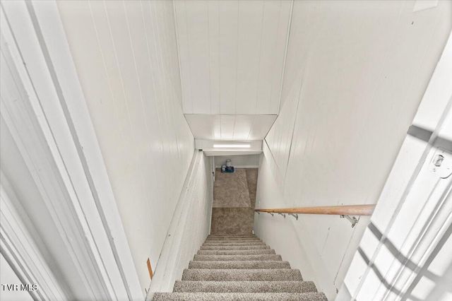 212 Highland Circle, Bluff City, TN 37618