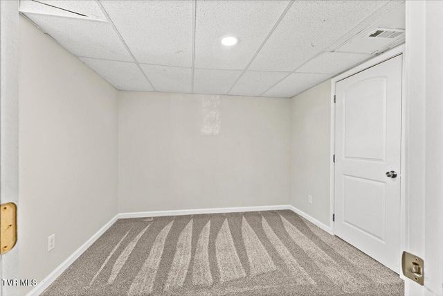 212 Highland Circle, Bluff City, TN 37618