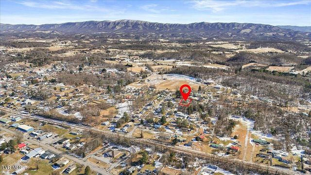 212 Highland Circle, Bluff City, TN 37618