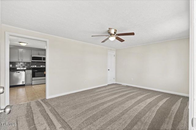 212 Highland Circle, Bluff City, TN 37618