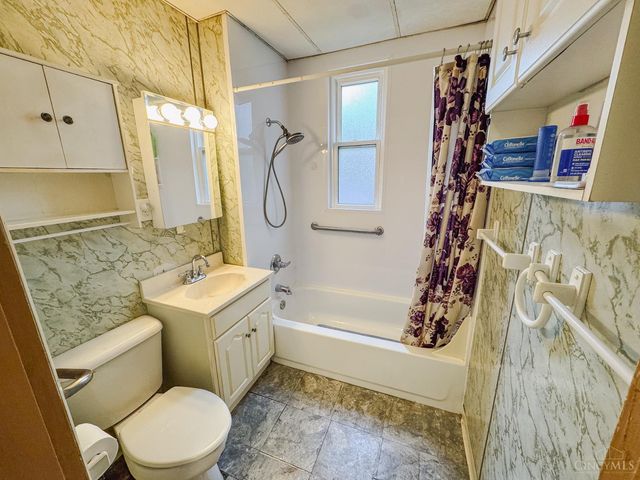 3815 Watterson Road, Fairfax, OH 45227