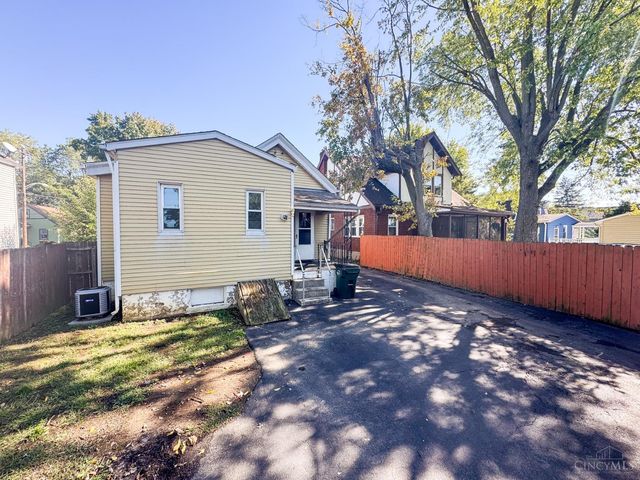 3815 Watterson Road, Fairfax, OH 45227