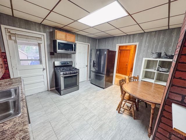 3815 Watterson Road, Fairfax, OH 45227