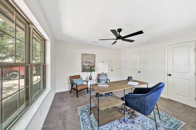 1218 Thomas Street, Denton, TX 76201
