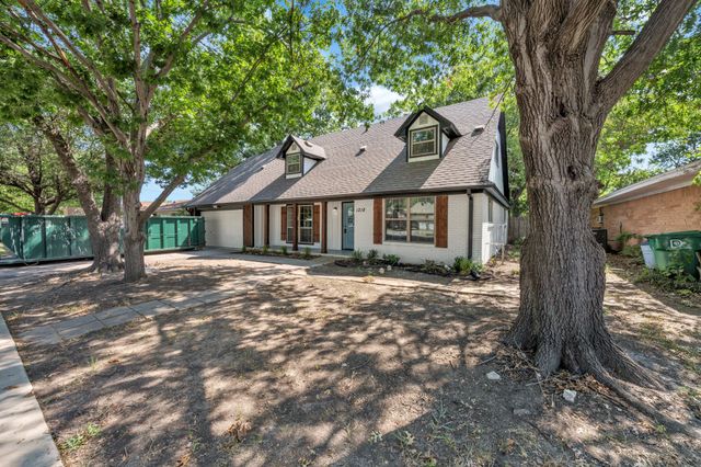 1218 Thomas Street, Denton, TX 76201