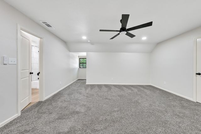 1218 Thomas Street, Denton, TX 76201