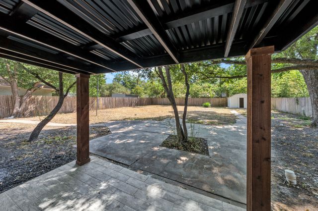 1218 Thomas Street, Denton, TX 76201