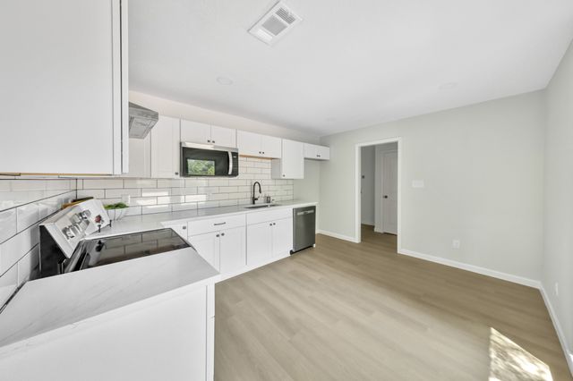 1218 Thomas Street, Denton, TX 76201