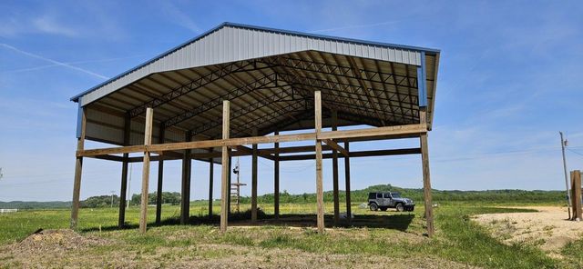 903 Hardin Bottom River Road, Clifton, TN 38425