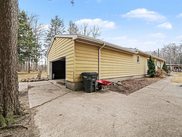 8590 W Thomas Road, Shelby, MI 49455