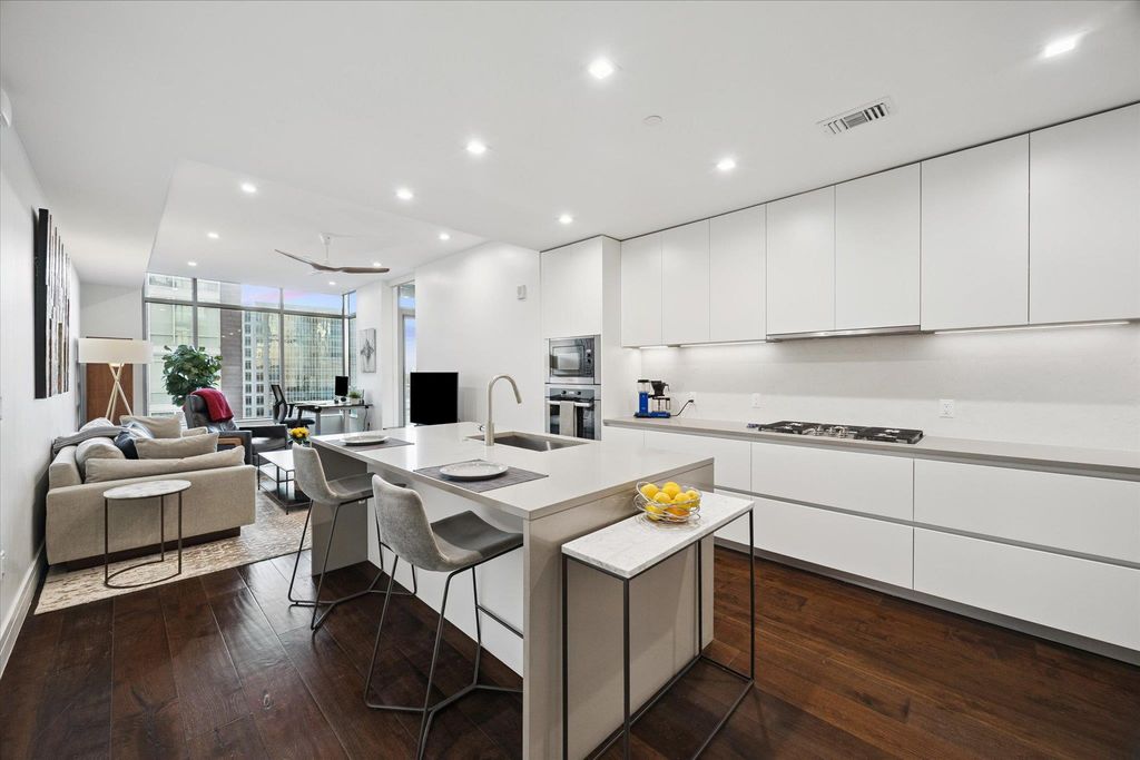 501 West Ave 1202, Austin, TX 78701