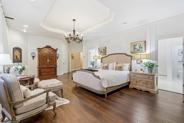 1294 White Bluffs, Richland, WA 99352