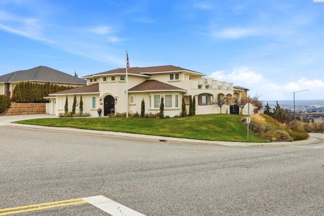 1294 White Bluffs, Richland, WA 99352