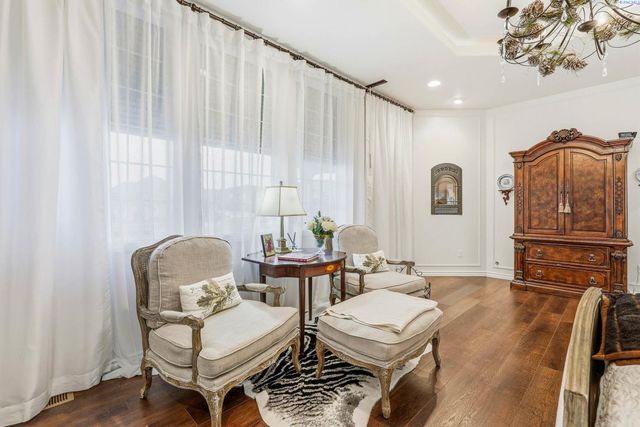 1294 White Bluffs, Richland, WA 99352