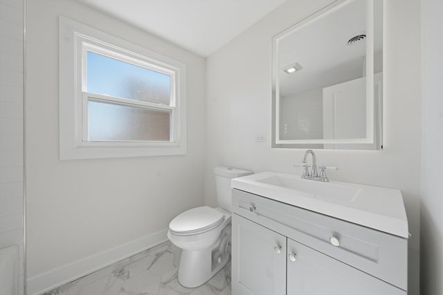 9061 S PARNELL Avenue S, Chicago, IL 60620