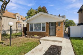 9061 S PARNELL Avenue S, Chicago, IL 60620