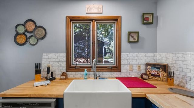 1308 Bunny Trail, Winston-salem, NC 27105