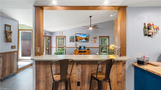 1308 Bunny Trail, Winston-salem, NC 27105