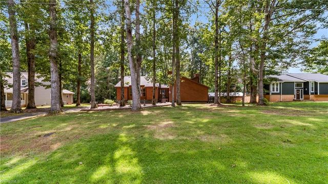 1308 Bunny Trail, Winston-salem, NC 27105