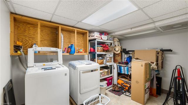 1308 Bunny Trail, Winston-salem, NC 27105