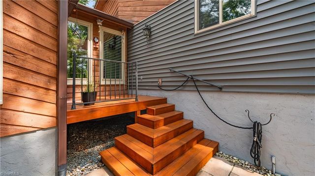 1308 Bunny Trail, Winston-salem, NC 27105