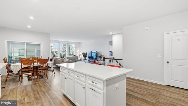 208 CONEFLOWER LN, Stafford, VA 22554