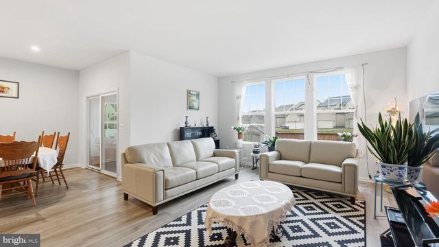 208 CONEFLOWER LN, Stafford, VA 22554