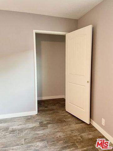 10817 WHIPPLE Street 18, Toluca Lake (los Angeles), CA 91602
