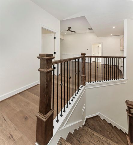 170 Golden Shadow Circle, The Woodlands, TX 77381