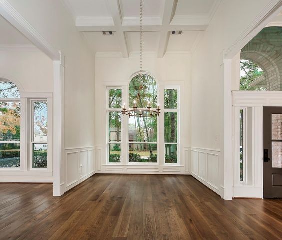 170 Golden Shadow Circle, The Woodlands, TX 77381