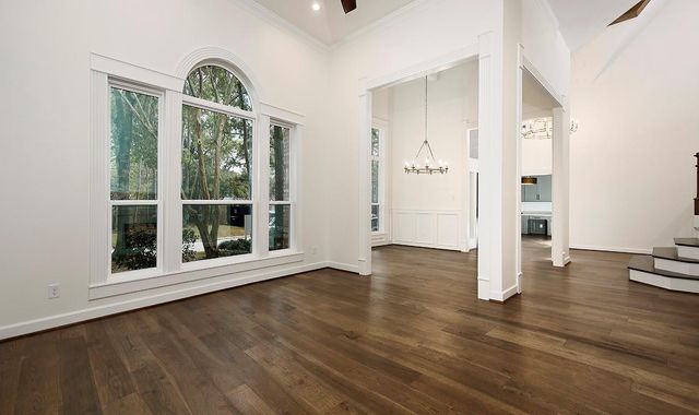 170 Golden Shadow Circle, The Woodlands, TX 77381