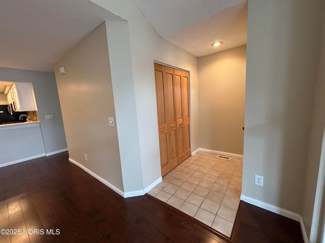 2245 Fox Run Circle, Findlay, OH 45840