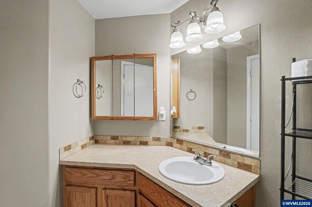 2742 Collingwood St SE, Albany, OR 97322