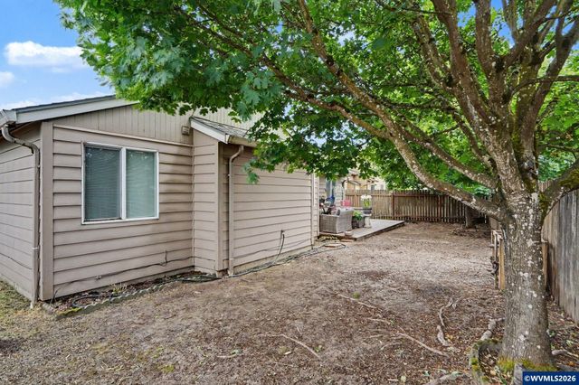 2742 Collingwood St SE, Albany, OR 97322