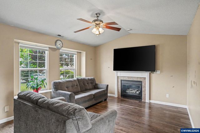 2742 Collingwood St SE, Albany, OR 97322