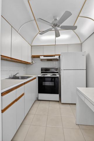 1008 N Farnham N 1008, Deerfield Beach, FL 33442