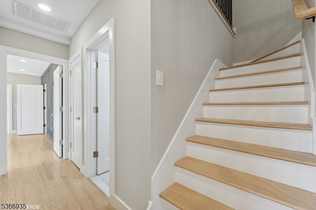 180 Parker Ave, Maplewood Twp., NJ 07040