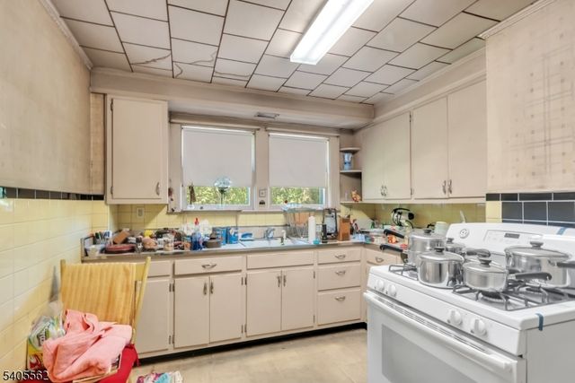 37 White Hall Rd, Montville Twp., NJ 07082