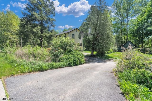 37 White Hall Rd, Montville Twp., NJ 07082
