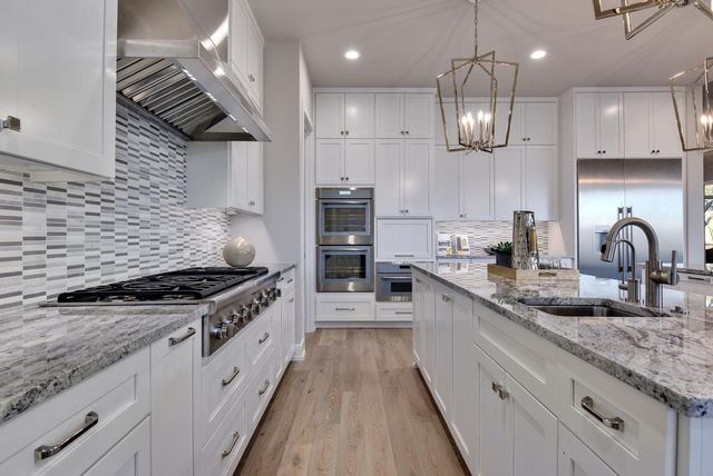 21411 Hamilton Pool RD, Dripping Springs, TX 78620
