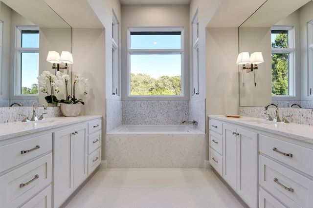 21411 Hamilton Pool RD, Dripping Springs, TX 78620