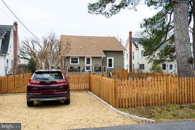 107 W CHESTNUT ST, Saint Michaels, MD 21663