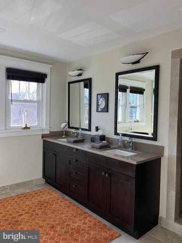 107 W CHESTNUT ST, Saint Michaels, MD 21663