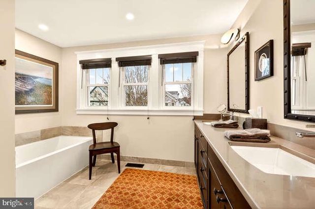 107 W CHESTNUT ST, Saint Michaels, MD 21663