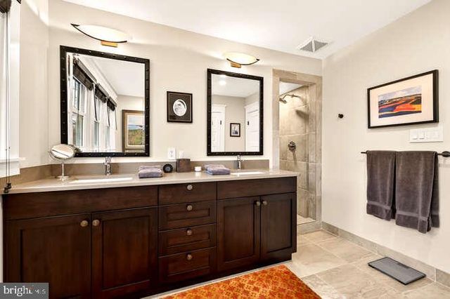 107 W CHESTNUT ST, Saint Michaels, MD 21663