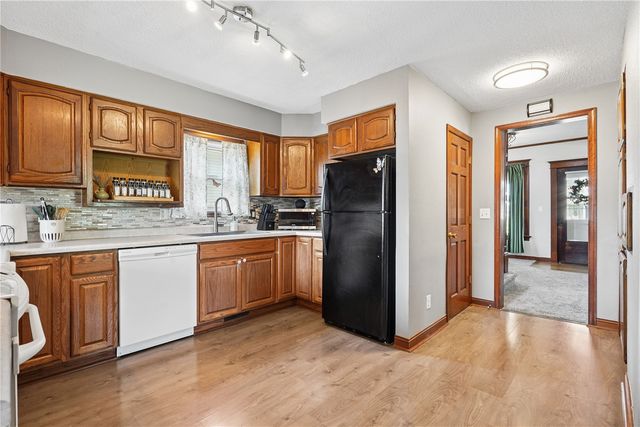 803 4th Street SW, Cedar Rapids, IA 52404