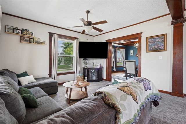 803 4th Street SW, Cedar Rapids, IA 52404