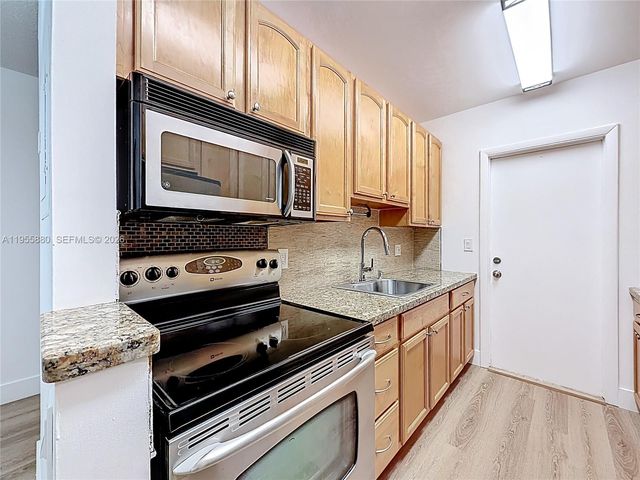 2424 SE 17th Cswy 312B, Fort Lauderdale, FL 33316